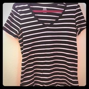 Stripped v-neck cotton t-shirt